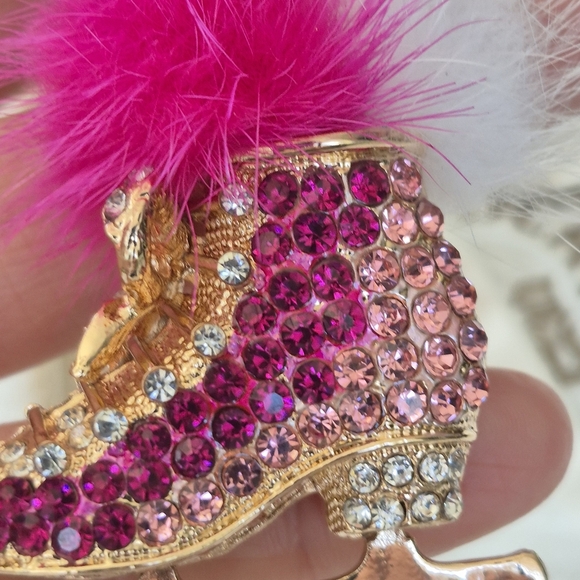 Pink and Gold Ice Skate Keychain - Picture 10 of 10